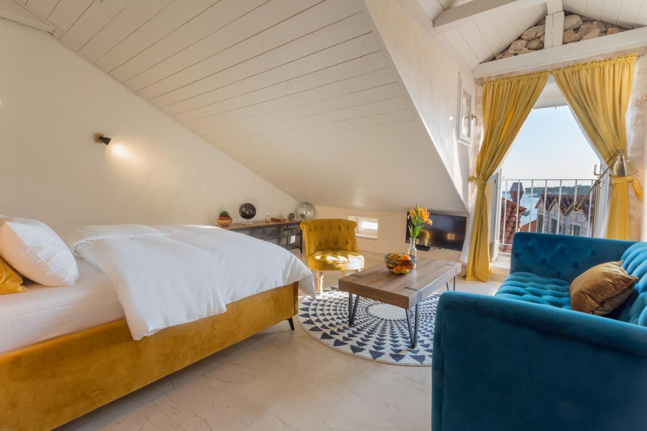 חוואר Lola Apartments - Zf Hvar מראה חיצוני תמונה