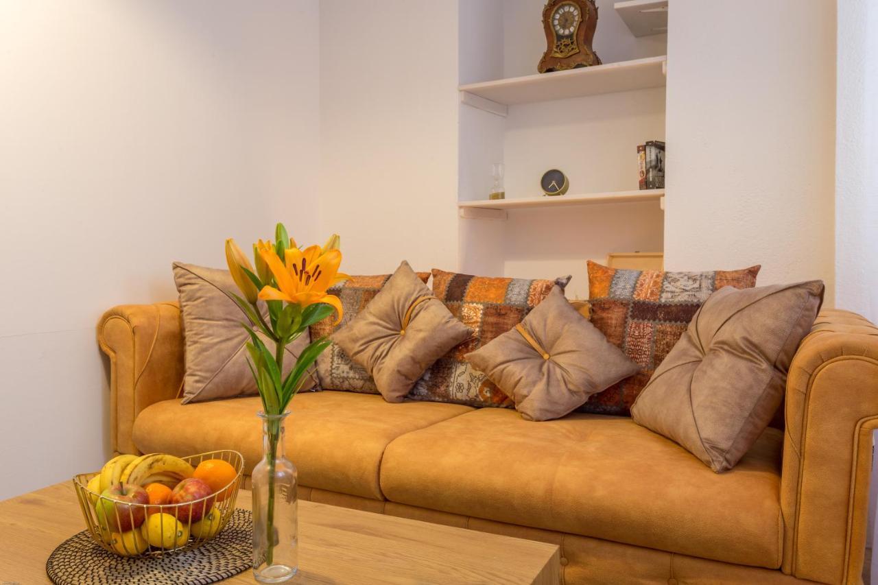 חוואר Lola Apartments - Zf Hvar מראה חיצוני תמונה